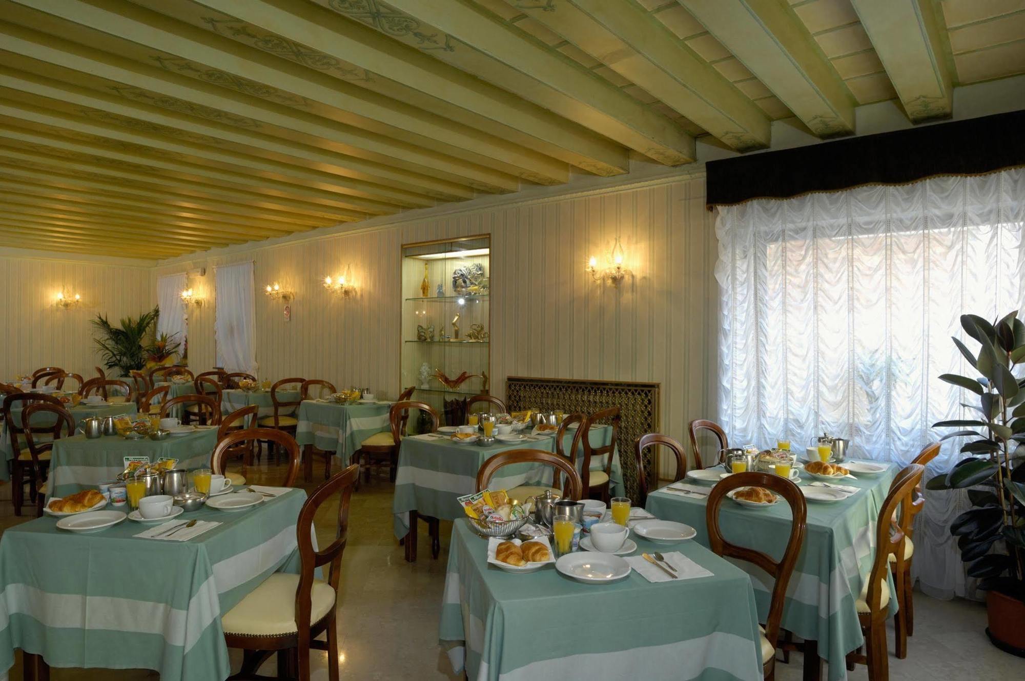 Albergo Basilea Venedig Restaurant foto